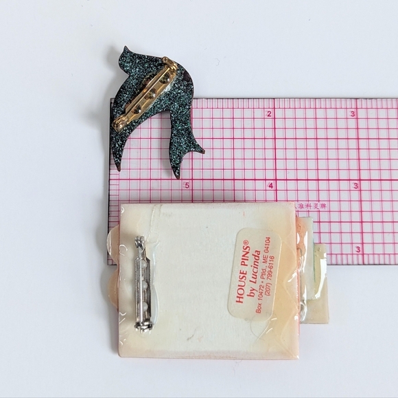 Brooch Duo Swirl Enamel Bird, Designs By Lucinda House Pin Red Yellow Blue - Picture 7 of 7